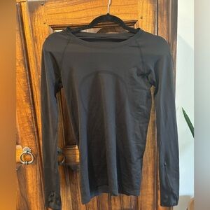 Lululemon Black Swiftly Tech Long Sleeve Top